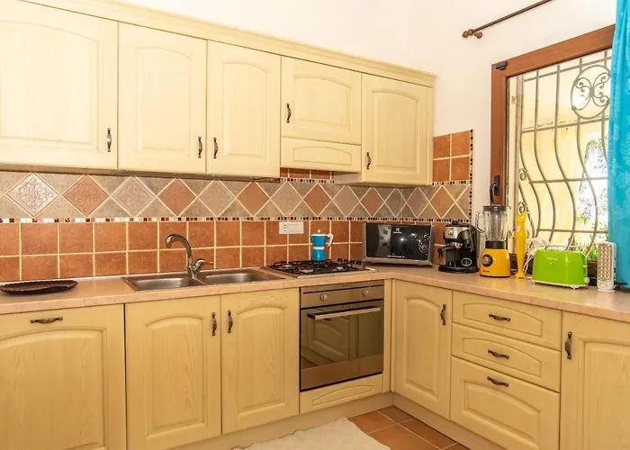 Luna Apartment Onifai